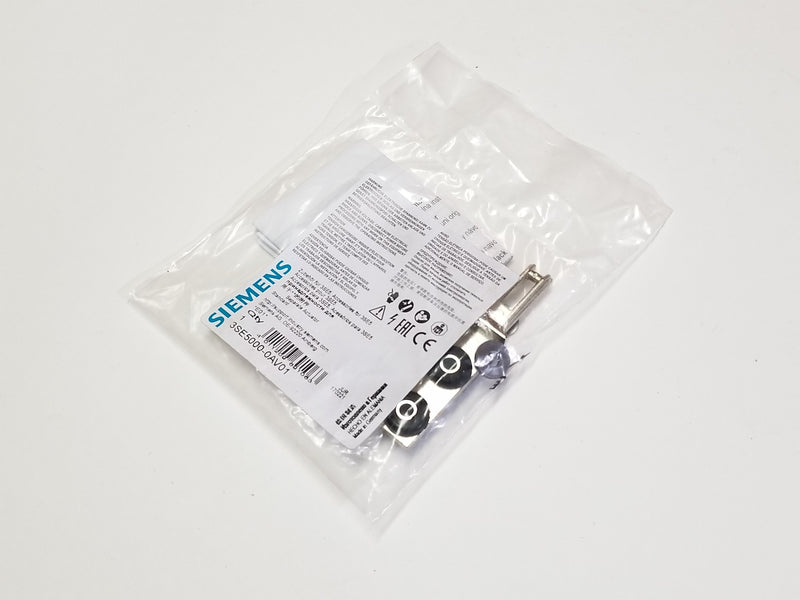 Siemens 3SE5000-0AV01 Safety Interlock Door Switch Actuator Key Kit / Sealed