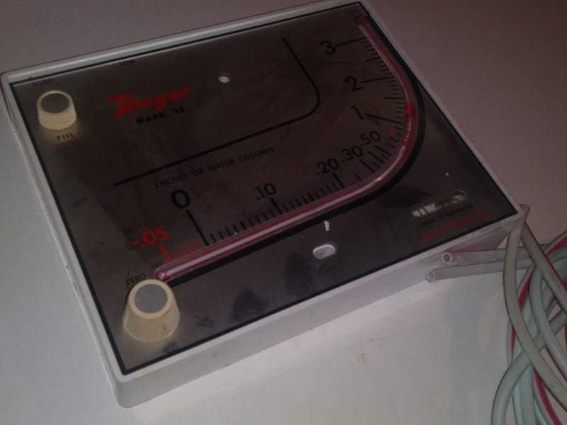 Dwyer Mark II Model 25 Manometer w/ Tubing