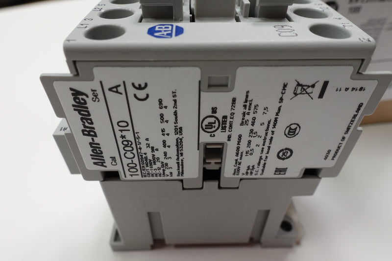 Allen Bradley 100-C09D10 Ser:A Contactor 110/120 VAC Relay Coil