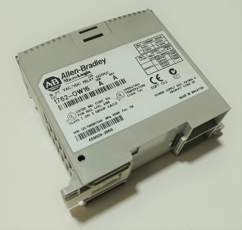 Allen Bradley 1762-OW16 Ser:A Rev:A 16 PT. VAC/DC Relay Output Module