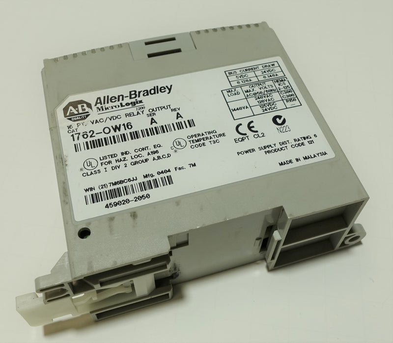 Allen Bradley 1762-OW16 Ser:A Rev:A 16PT AC/DC Relay Output Module